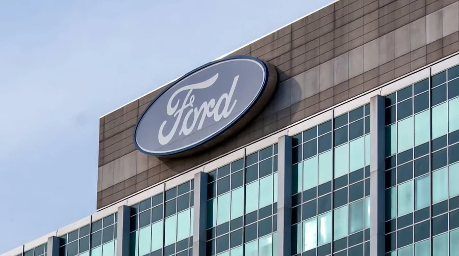 Адміністрація Трампа розкритикувала Ford через співпрацю з китайськими CATL та Geely