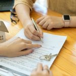 Придбання квартири: реєстрові записи, правомочність продавця та розрахунок